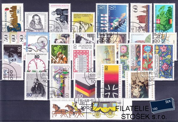 Bundes známky Mi 1234-1267 Kompletní ročník 1985 na kartičce A5