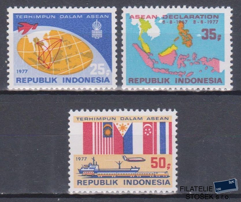 Indonesie známky Mi 879-81