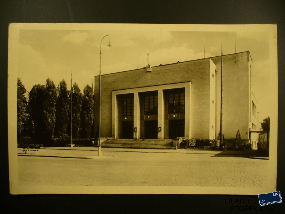 Chrudim, divadlo Zdeňka Nejedlého  - Pohledy