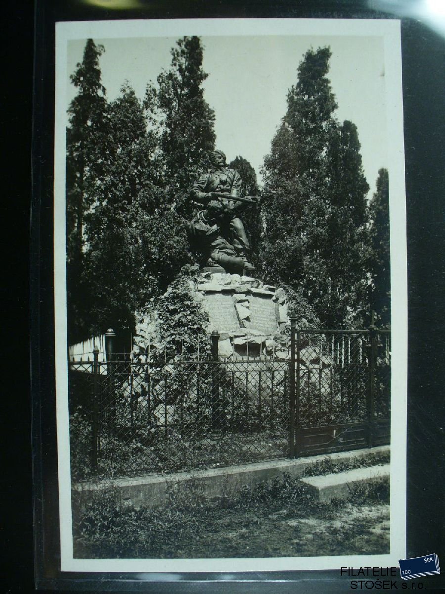 Vojenská pohlednice - Vojenský pomník - Rozběřice